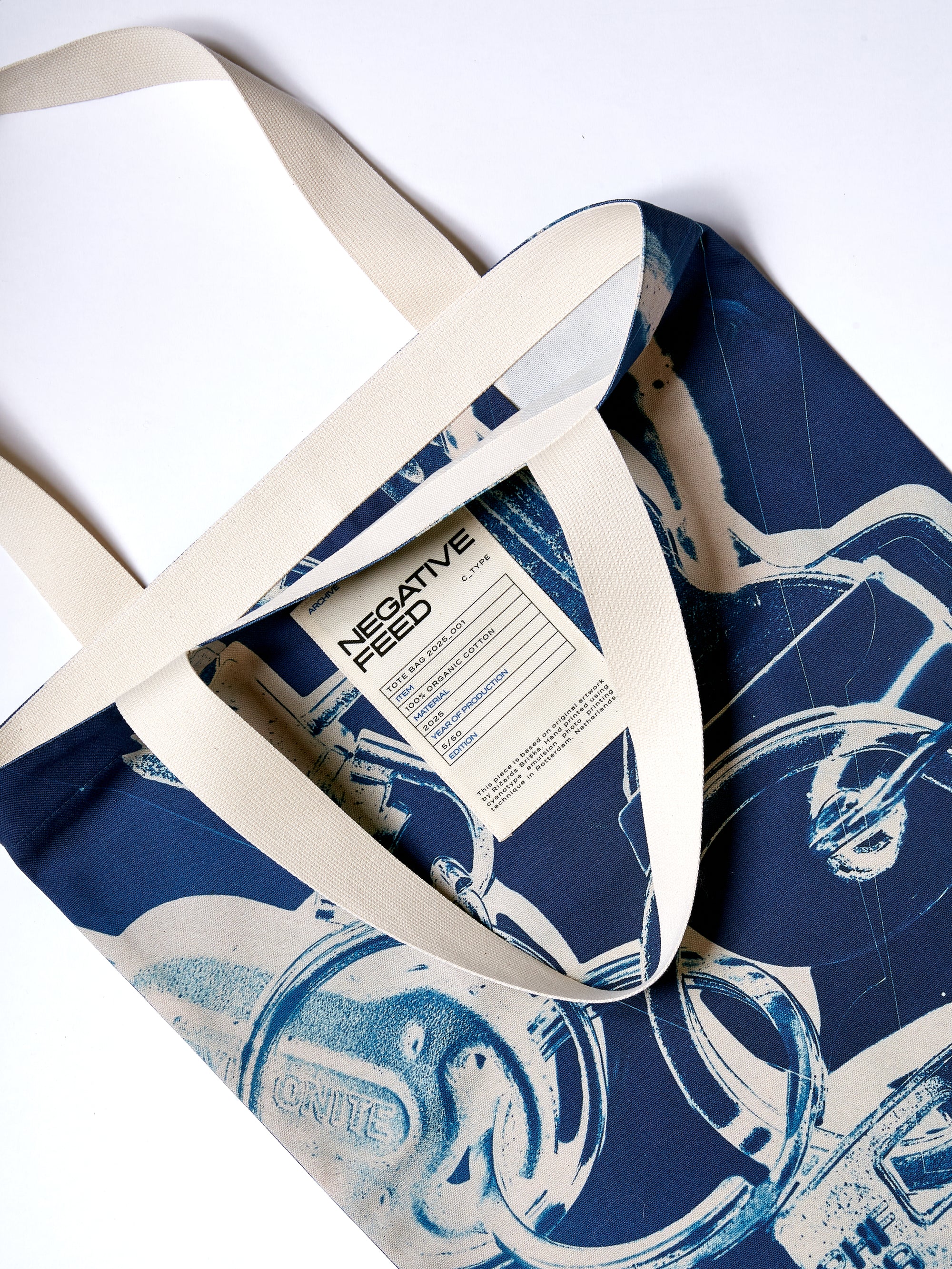NEGATIVE FEED TOTE BAG 2025_001